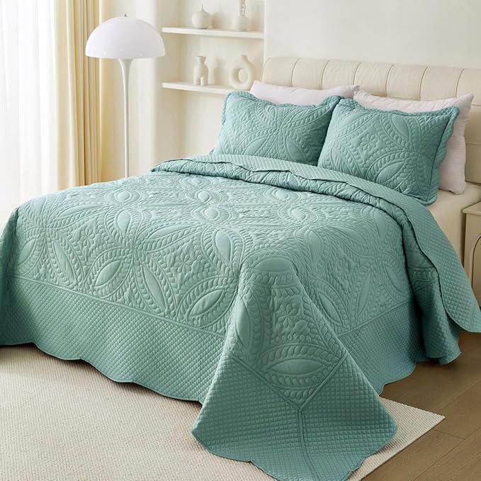Cmfshape Oversize King Bedspread 114"x102",3 Pieces California King Size Quilt,Lightweight Blue Quilt Set for All Season,Modern Coin Pattern Bedding Set(1 Quilt,2 Pillowshams)