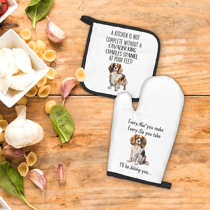 Cavalier King Charles Spaniel Gifts Dog Oven Mitts and Pot Holders Sets, Cavalier King Charles Spaniel Dog Decor Kitchen Accessories Sets, Dogs Heat Resistant Oven Glove Potholders for Kitchen