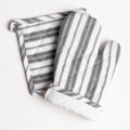Oven Mitt & Potholder Set - Durable Heat Resistant Gloves - Thick Mittens for Kitchen - Suitable for Cooking, Baking, Grilling – BBQ - 1 Oven Mitts & 1 Potholders – Dark Grey Stripes - Casa De Lan