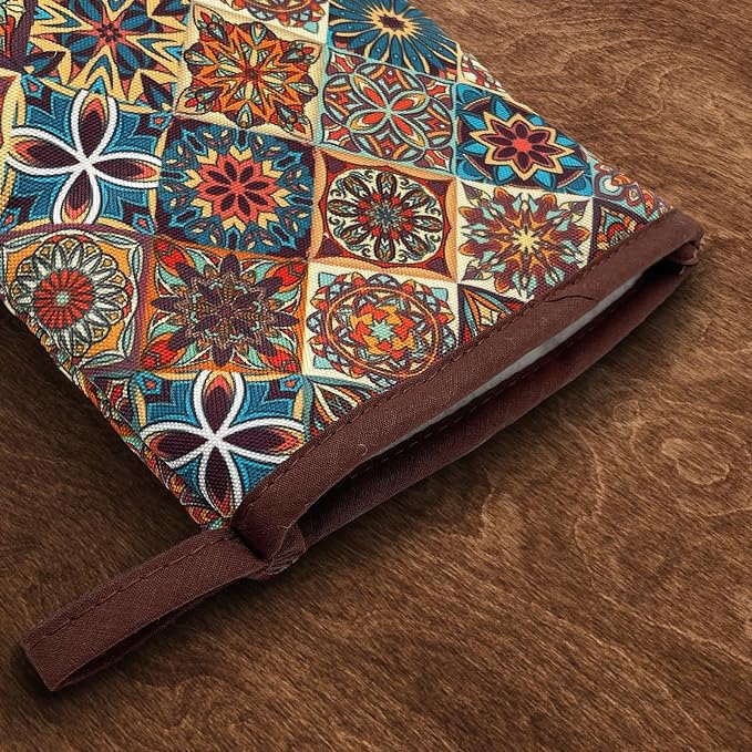 Vintage Bohemian Boho Mandala Floral Mini Silicone Oven Mitts, Heat Slip Resistant Kitchen Gloves 2-Pack Set, Soft Short Small Oven Mittens Pot Holders for Baking Grilling Barbecue Microwave Gift