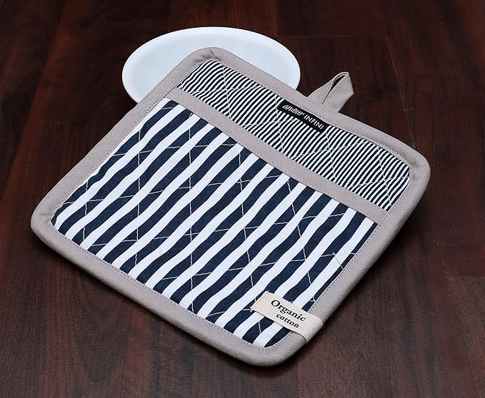 AMOUR INFINI Striped Pot Holders and Oven Mitts Heat Resistant Non Slip Reusable Set of 1 Oven Mitt and 1 Pot Holder Oven Gloves Pot Holder for Cooking (Blue)
