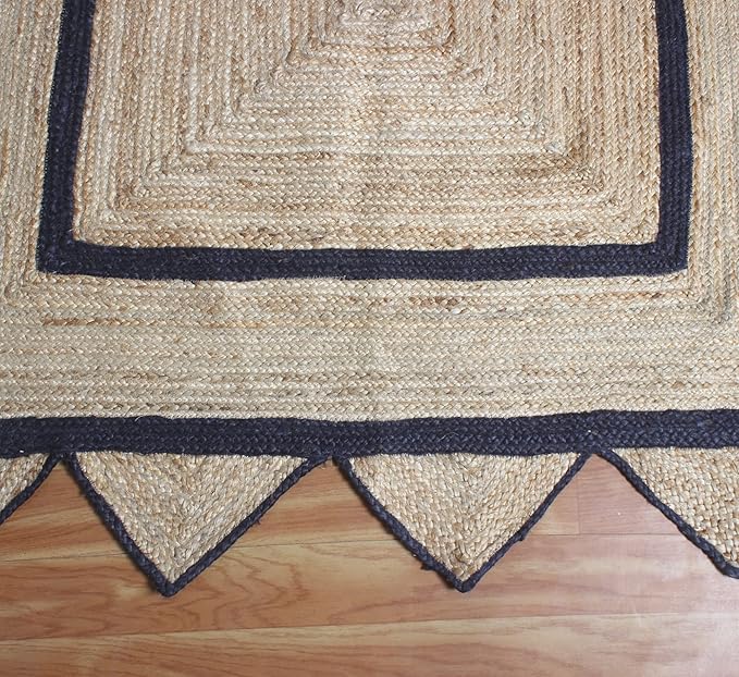 Scalloped Edge Rug, Hand Woven Natural Jute Area Rug, 4x4 Ft Square Beige & Black Braided Kilim Rugs for Living Room, Kitchen, Entryway, Farmhouse