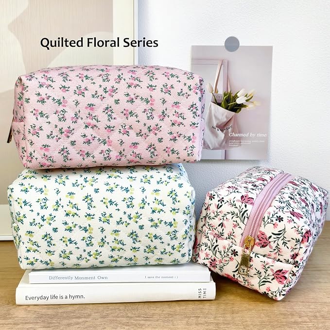 STARDW Cute Quilted Floral Makeup Bag for Women, Large Capacity Travel Toiletry Bag with Zipper and Canvas Lining