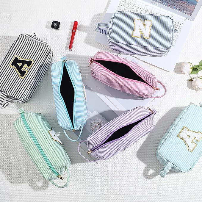YOOLIFE Initial Cosmetic Bag for Women - Monogram Cute Makeup Bag Cosmetic Case Toiletry Pouch for Women Her Best Friend Sister Teacher, Personalized Birthday Gifts for Women, Pink I