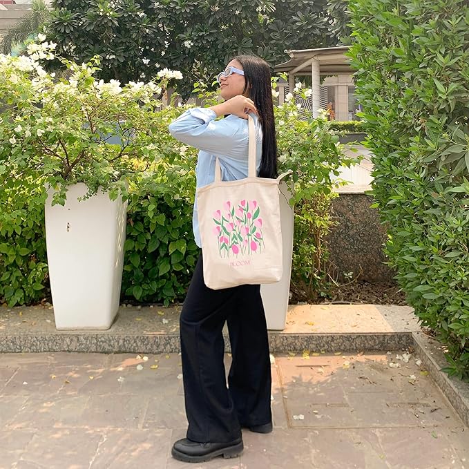 Ecoright Tote Bag for Women with Zipper, Small Tote Bag, Canvas Bag, Reusable Cotton Bag for Beach, Grocery, School & Work