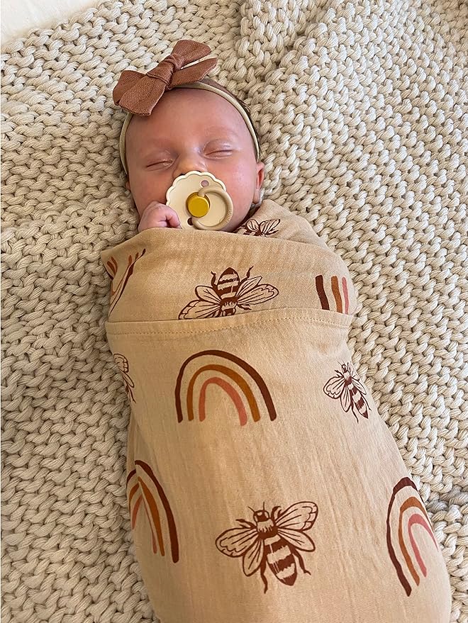 Leyl&Ari Muslin Baby Swaddle Blanket |100% Organic Cotton Receiving Blanket (Rainbow/Bee Set)