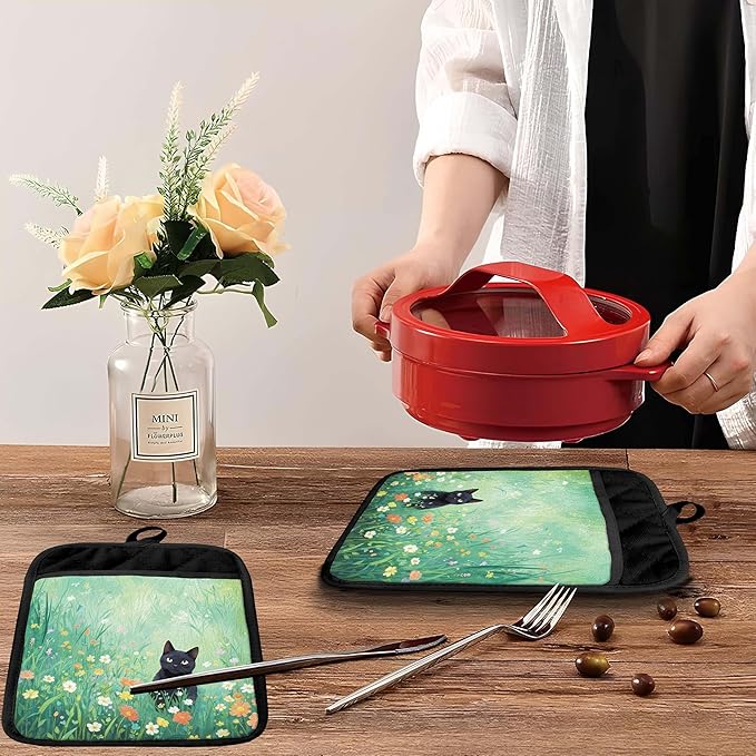 Vintage Floral Black Cat Pot Holders with Pockets, Cat Kitchen Decor, Dark Green Flower Field Kitten Oven Pot Holders Heat Resistant Oven Mitts Hot Pads for Kitchen Baking Cooking