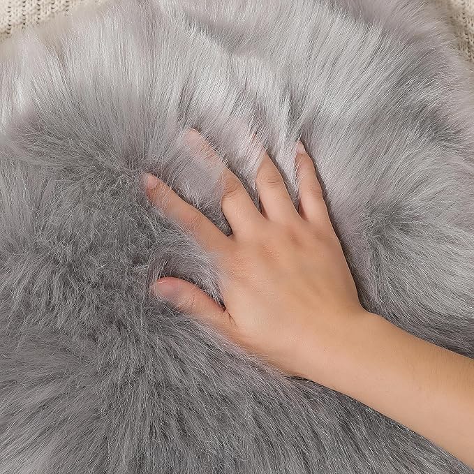 Faux Fur Rug Sheepskin Shag Fluffy Fuzzy Grey 2x3 ft Small Rugs for Bedroom Bedside Bed Floor Living Room Plush High-Density Cushion Carpet Super Sofa Cover