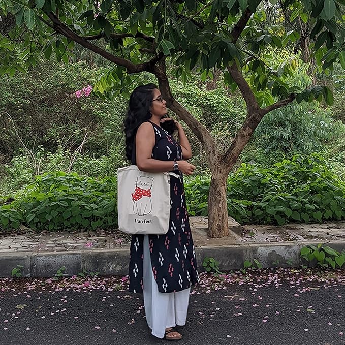 Ecoright Tote Bag for Women with Zipper, Small Tote Bag, Canvas Bag, Reusable Cotton Bag for Beach, Grocery, School & Work