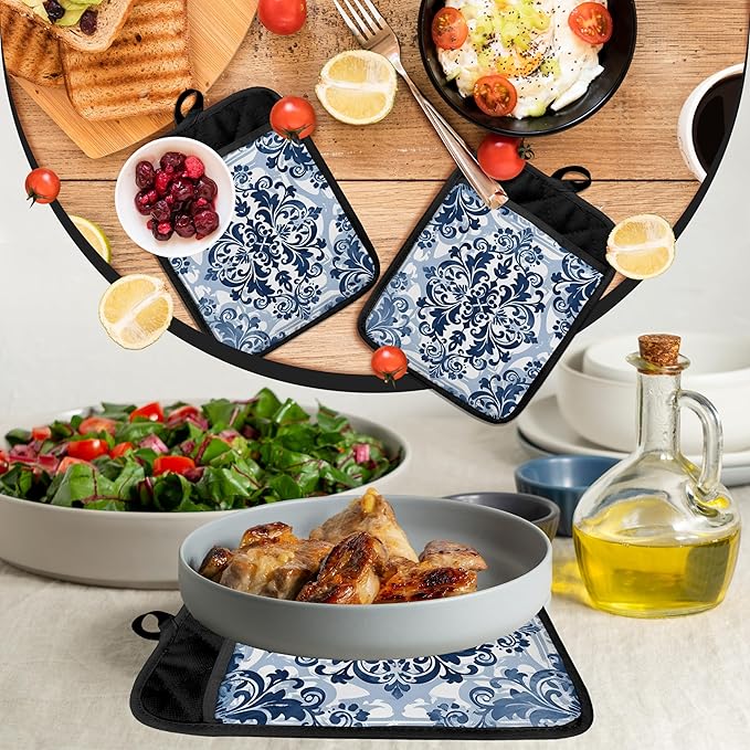 Blue and White Porcelain Floral Pot Holders with Pockets, Blue Chinoiserie Floral Pot Holders Heat Resistant Oven Mitts Hot Pads for Kitchen Baking Cooking,Potholders for Kitchens