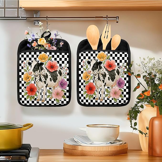Trendy Floral Cow Pot Holders for Kitchen, Gifts for Cow Lovers Women, Rustic Farm Animal Checkerboard Heat Resistant Hot Pads and Oven Mitts for Baking Cooking