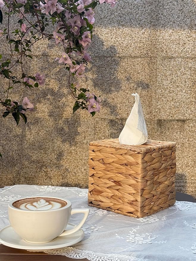 Water Hyacinth Tissue Box Cover Square Decorative Woven Tissue Box Holder for Table Bathroom (5.9 x 5.9 x 5.9 inch)