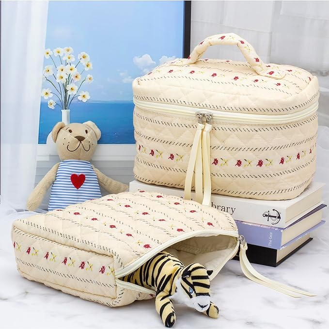 PAZIMIIK Quilted Makeup Bag Large Travel Zipper Soft Cosmetic Pouch for Women Girls Make Up,Little Flower Beige