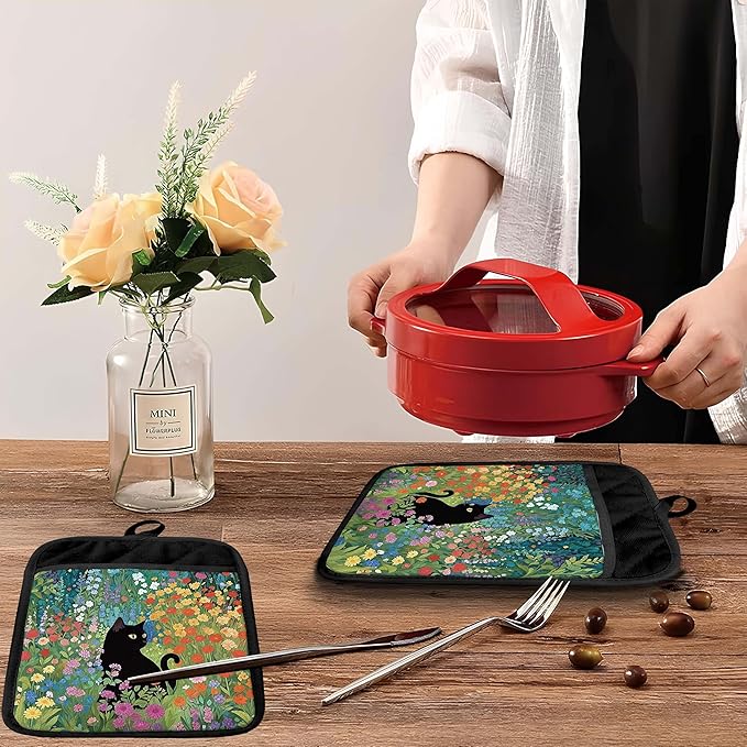 Abstract Wildflower Black Cat Pot Holders with Pockets, Cottagecore Kitchen Decor, Whimsical Floral Cat Oven Pot Holders Heat Resistant Oven Mitts Hot Pads for Kitchen Baking Cooking