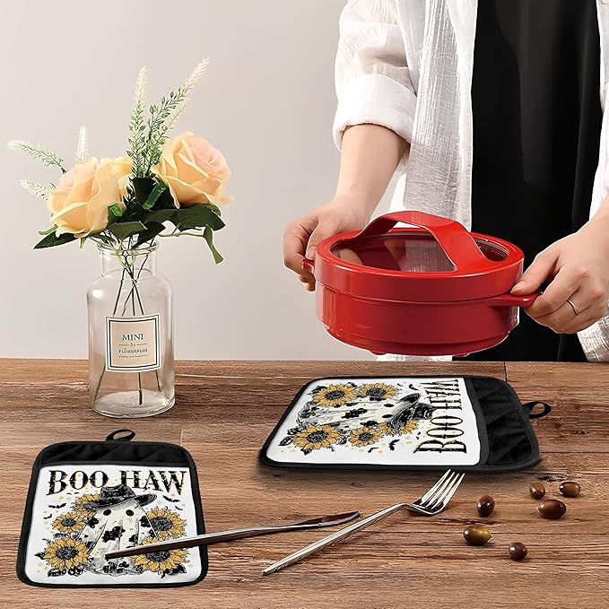 Vintage Western Halloween Pot Holders with Pockets, Rustic Sunflower Cowboy Ghost Halloween Oven Pot Holders Heat Resistant Oven Mitts Hot Pads for Kitchen Baking Cooking