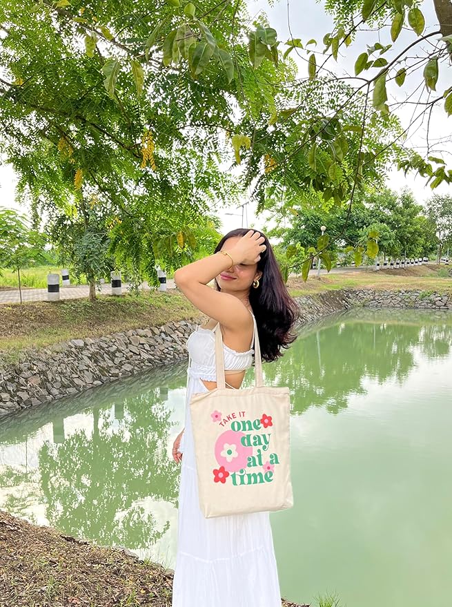 Ecoright Tote Bag for Women with Zipper, Small Tote Bag, Canvas Bag, Reusable Cotton Bag for Beach, Grocery, School & Work