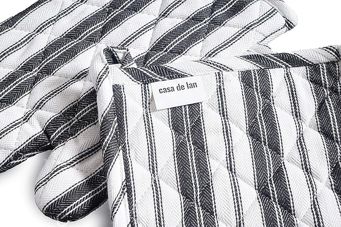 Oven Mitt & Potholder Set - Durable Heat Resistant Gloves - Thick Mittens for Kitchen - Suitable for Cooking, Baking, Grilling - BBQ- 1 Oven Mitts & 1 Potholders - Black Stripes - Casa De Lan